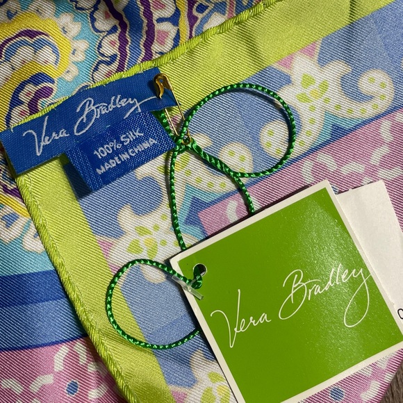 NWT Vera Bradley 100% Silk Capri Blue Paisley Scarf - Picture 3 of 5